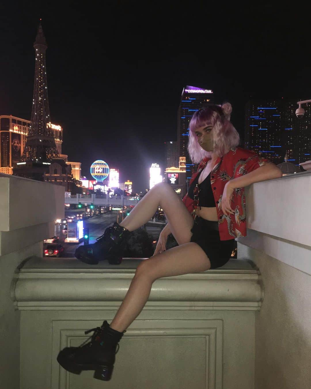 レベッカのインスタグラム：「Vegas baby」