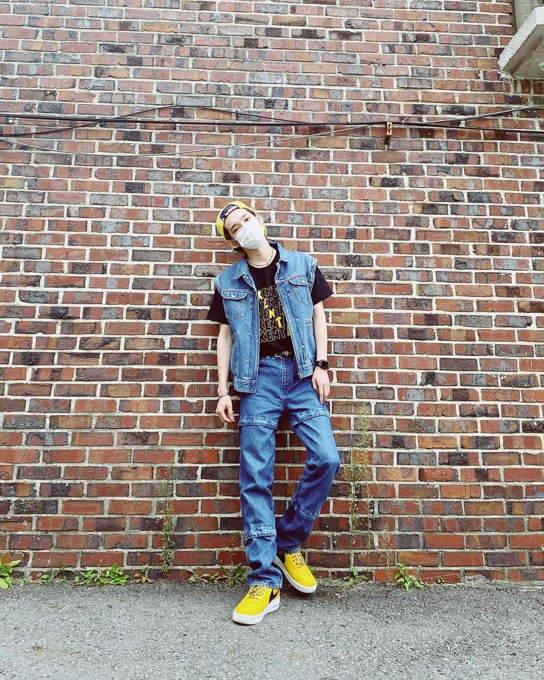 高田健太（KENTA）さんのインスタグラム写真 - (高田健太（KENTA）Instagram)「Made in KENTA 😁🎶 #fashion #madebyme #yellow #black #ootd」10月12日 12時44分 - rkm0855