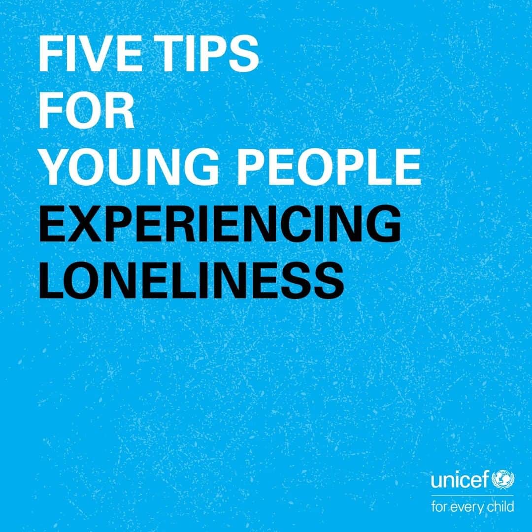 unicefさんのインスタグラム写真 - (unicefInstagram)「We rarely talk about it, but loneliness is something that affects all of us from time to time. ⁣⁣ ⁣⁣ 👉 Swipe across for tips on supporting your mental health. ⁣ ⁣⁣⁣」10月12日 13時00分 - unicef