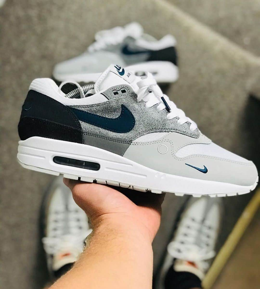 THESOCKGAMEのインスタグラム：「Cop or Drop? Nike Airmax 1 x London City Pack 🔥 - 📸Credits to the rightful media owners」