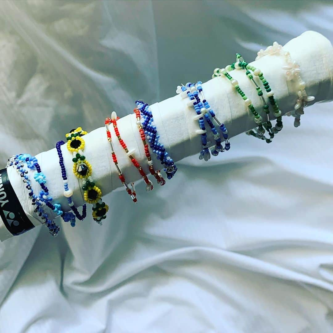 ダリア・ガブリロワさんのインスタグラム写真 - (ダリア・ガブリロワInstagram)「I started making bracelets because I could never find a tight enough fit so I could easily play tennis or do gym! I really want to make my own online shop but I have no idea where to start! Please DM me on @dash.lets and give it a follow 🥺 also, hope no one steals my idea 😂」10月12日 13時22分 - daria_sav