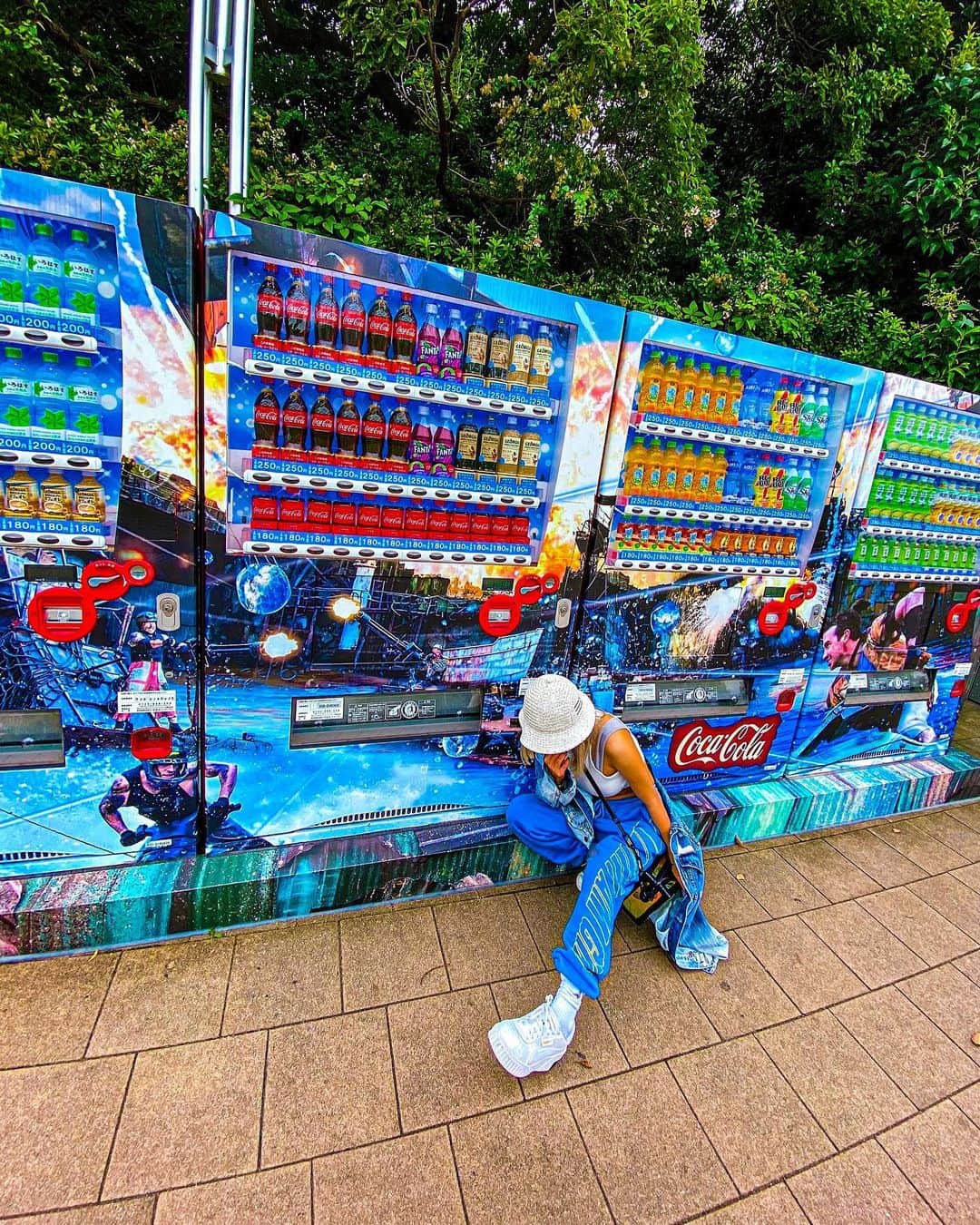 𝑵𝑶𝑹𝑰𝑲𝑶さんのインスタグラム写真 - (𝑵𝑶𝑹𝑰𝑲𝑶Instagram)「art vending machine🔫  . ユニバは自販機までART🖤  . Photo by @hiropi_japan   .  #art#universalstudiosjapan #osaka#ユニバ#japan#大阪#ootd」10月12日 13時32分 - norip_ppz