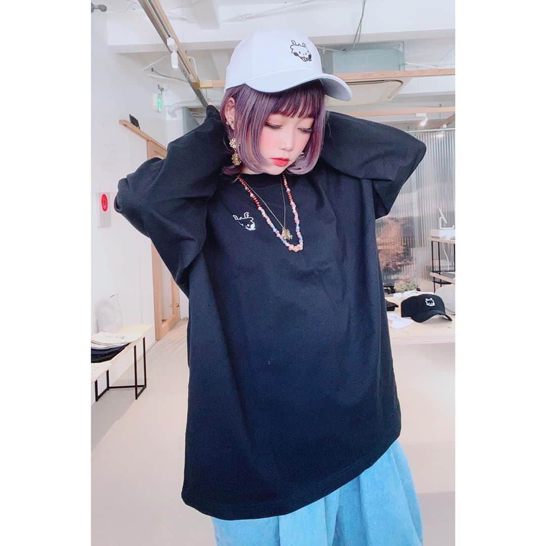 かりんさんのインスタグラム写真 - (かりんInstagram)「. . new item Black long T-shirt めちゃくちゃかわいい プライベートでもいっぱい着ちゃう . @roku_deer_character  . . #セルフィー #せるふぃー  #roku #ろく #鹿 #鹿シャツ #奈良が好き  #スウェット #新商品」10月12日 13時28分 - karin.n.003