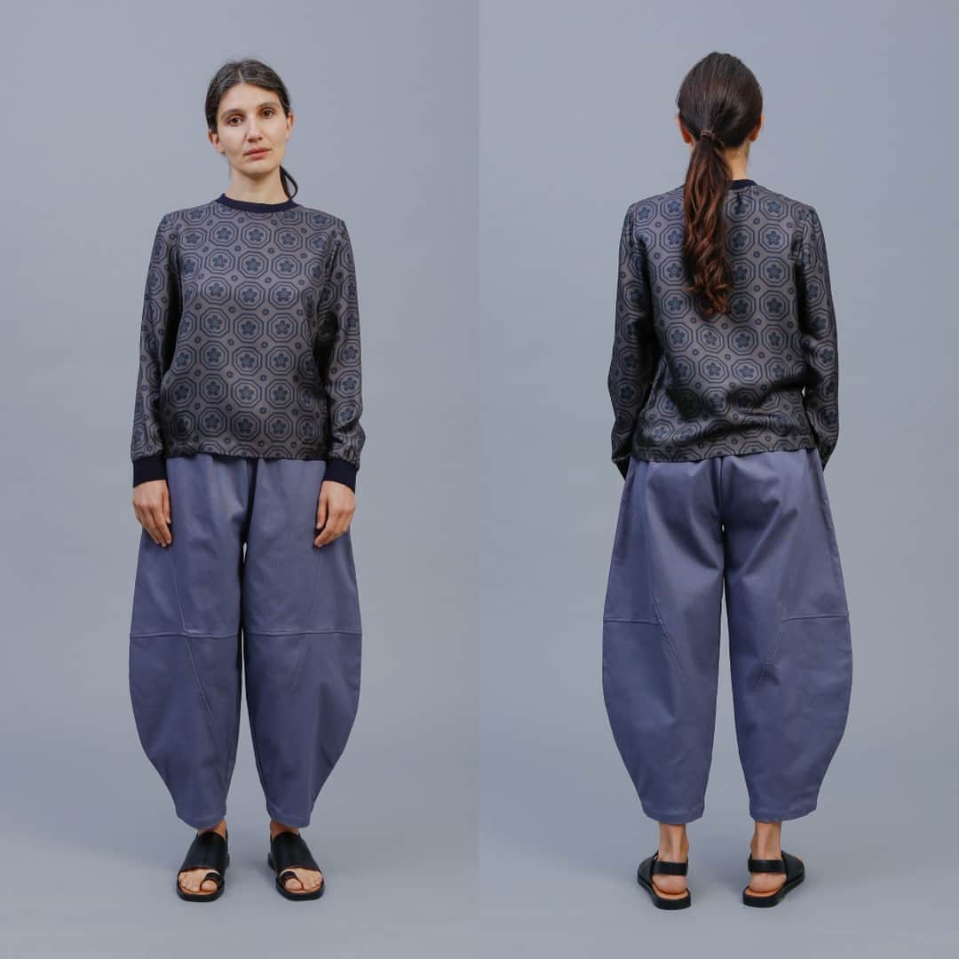 のインスタグラム：「New arrivals have landed! ⠀⠀⠀⠀⠀⠀⠀⠀⠀ —⠀⠀⠀⠀⠀⠀⠀⠀⠀ THE DION PANT: The ALPHA60 Dion Pant is a wide leg style cut from soft ribbed canvas. This style features a curved outer leg seam creating rounded volume at the lower outer leg, along with curved leg panels and design lines. It is finished with a gathered elastic waistband and front inseam pockets for added comfort and practicality. Shop now at alpha60.com.au」