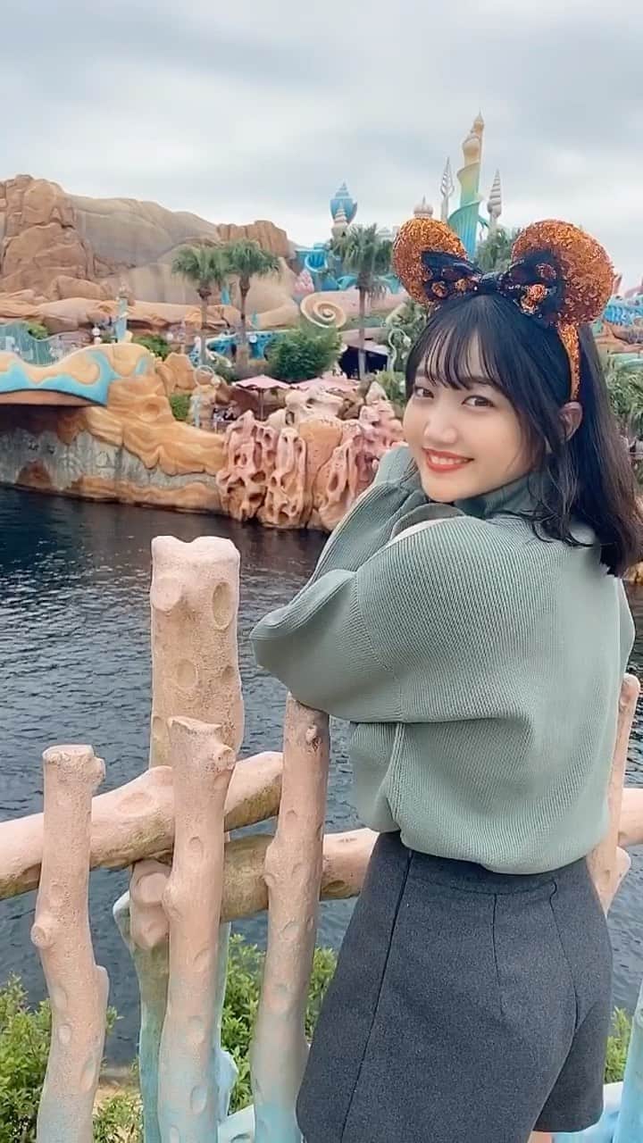 鈴木志歩のインスタグラム：「初リール投稿💗 . . . #tds  #disneysea  #tokyodisneysea  #disney」