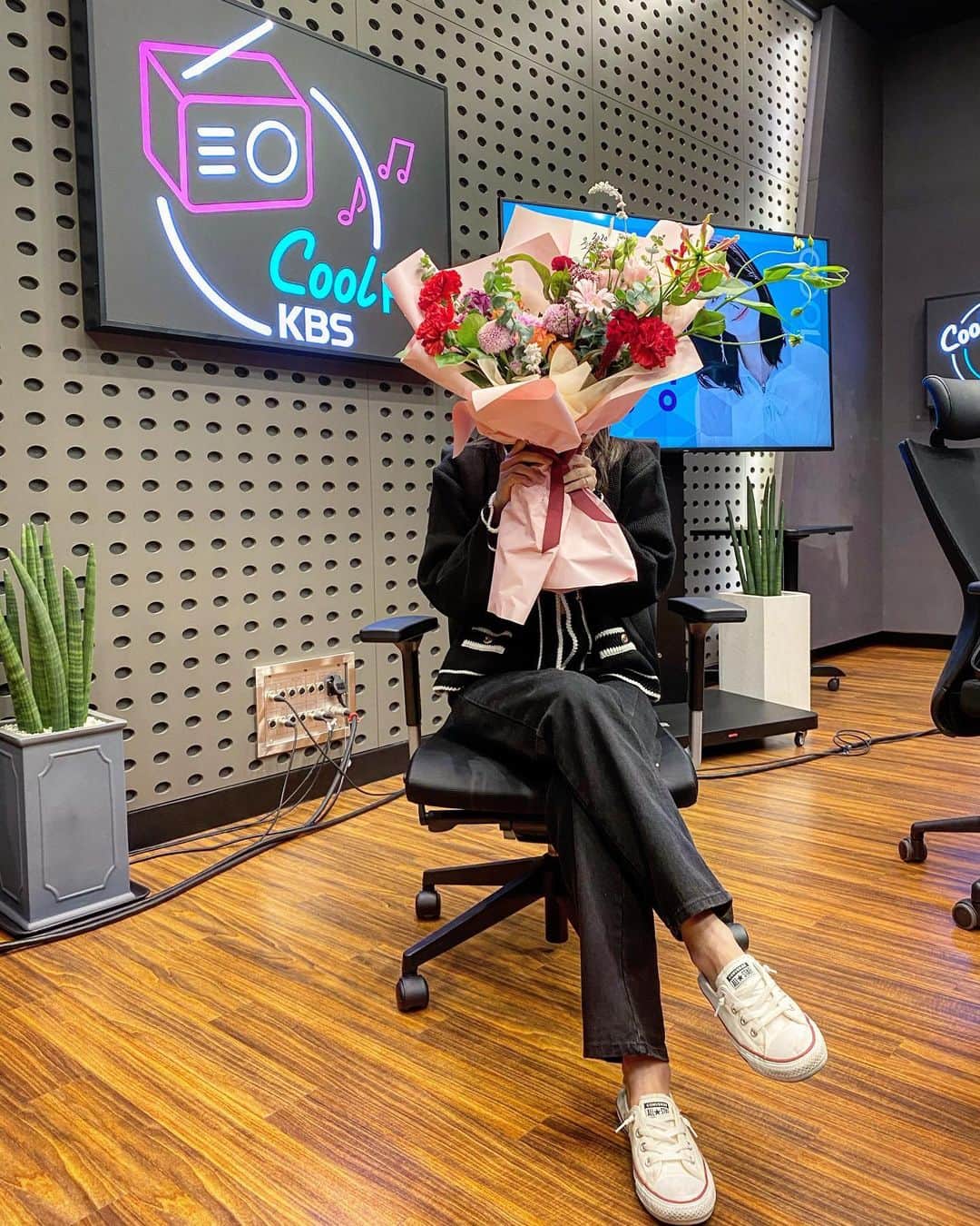 チョン・ウンジのインスタグラム：「@kbsgayo 역시..가요광장 고마워요♥️」