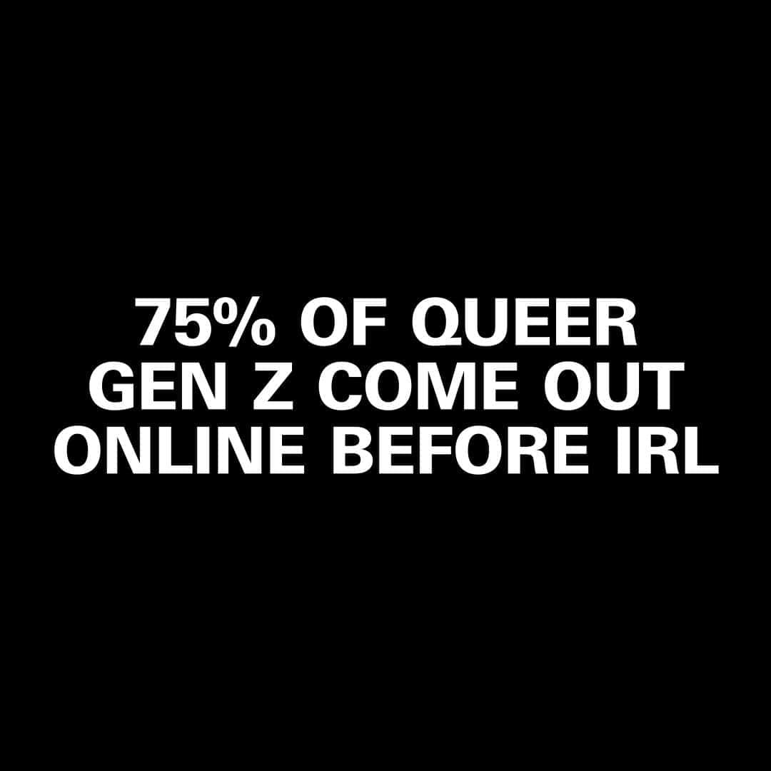 i-Dさんのインスタグラム写真 - (i-DInstagram)「Yesterday, in the UK and US, was National Coming Out Day. ⁣⁣⁣⁠ ⁣⁣⁣If you spent any time on social media, you will have noticed the variety of stories being recounted by people of all sexualities and gender identities -- no two the same. Coming out, for queer people, is a process.⁣⁣⁣⁣⁠ ⁣⁣⁣⁣⁠ A study by Tinder found that 75% of LGBTQ+ generation Z-ers choose to make their queerness public online before they do in person.⁣⁣⁣⁣⁠ ⁣⁣⁣⁣⁠ At the link in bio we unpack why the internet remains the foremost safe space for LGBTQ+ people looking to express themselves.⁣⁣⁣⁣⁠ .⁣⁣⁣⁣⁠ .⁣⁣⁣⁣⁠ .⁣⁣⁣⁣⁠ Text @douglasgrnwd⁣⁣⁠ #ComingOut #GenZ」10月12日 23時56分 - i_d