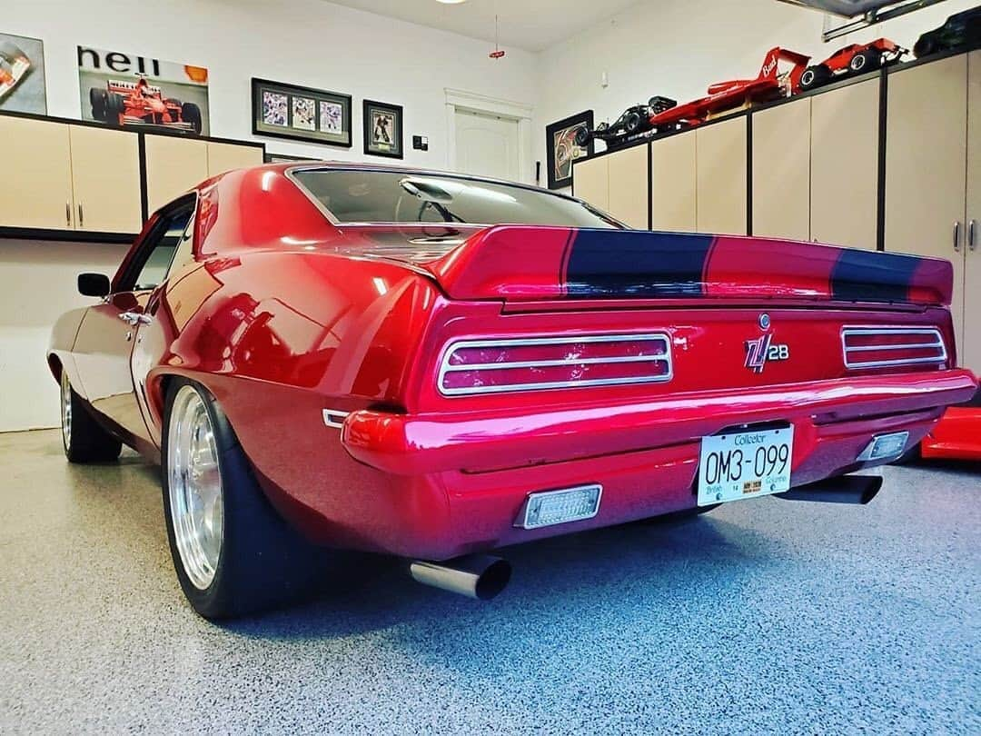 Classics Dailyさんのインスタグラム写真 - (Classics DailyInstagram)「#ClassicsFeature _____ @ryanbarichello with one sick 1969 Camaro! _____ #classiccar #musclecar #hotrod #protouring #prostreet #restomod #classicsdaily #streetrod #streetcar #customcar #hotrods #streetrods #detroitspeed #chevrolet #camaro #1969camaro #69camaro #protouringcamaro」10月13日 0時03分 - classicsdaily