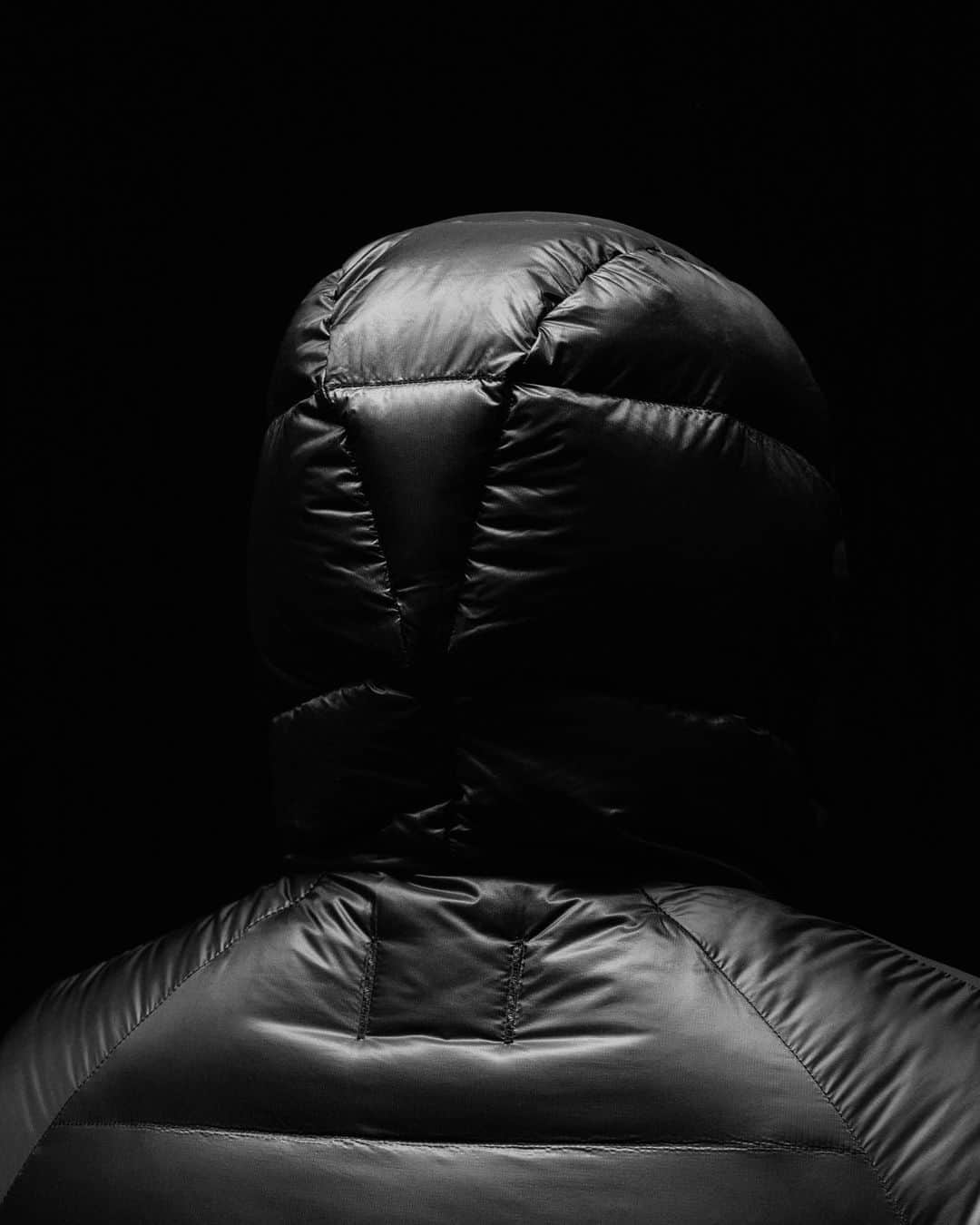 のインスタグラム：「RDS Certified, 850 Fill Power Goose Down. Releasing tomorrow.」