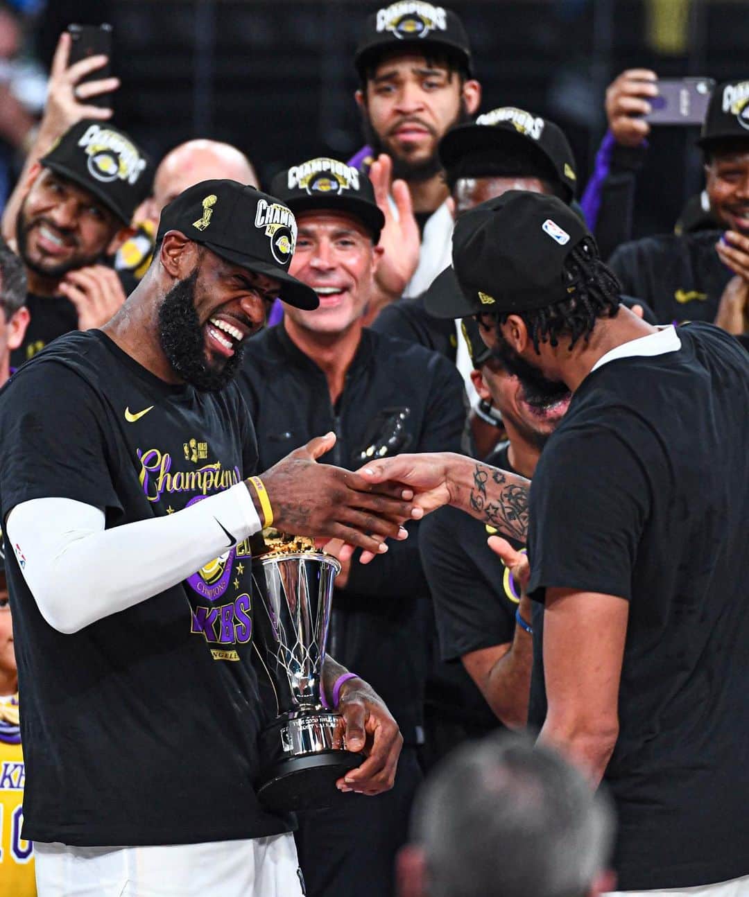 USA Basketballさんのインスタグラム写真 - (USA BasketballInstagram)「Congrats to our 🇺🇸 #USABfamily & the @lakers on winning the 2020 @nba Finals!」10月13日 0時25分 - usabasketball