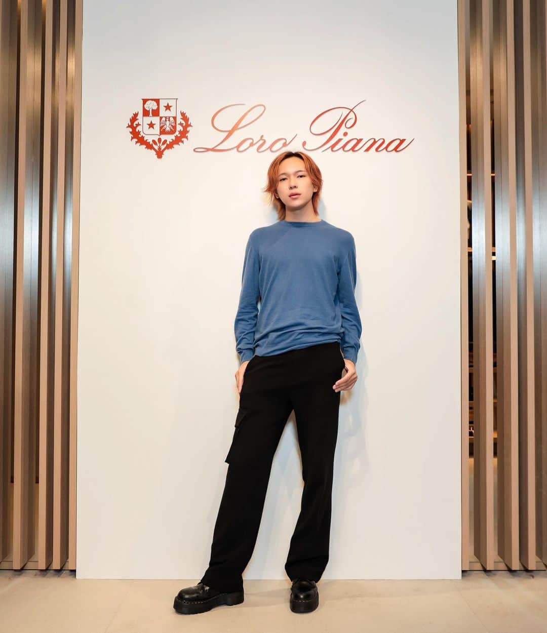 NAOPISのインスタグラム：「新しくオープンした東京・銀座のロロ・ピアーナの旗艦店で10月16日(金)から25日(日)まで開催されるデジタル・アート・インスタレーション『An Odyssey of Touch』を一足先に☺️❤️﻿ ﻿ ロロ・ピアーナのお洋服達の最高な手触りに本当に感動…と共にこだわりを学ぶことができてとっても素敵なインスタレーションでした✨﻿ ﻿ トラックは坂本龍一さんが手掛けていて美しい音色に言葉がでません…﻿ ﻿ 気になる方は是非足を運んでみて！！🥺❤️﻿  ロロピアーナのセーターも纏えて一日幸せでした✨🥰 ﻿ Artwork by  @weirdcoretv  Exhibition track by @skmtgram ﻿ @loropianaofficial  ﻿ #LoroPiana #LoroPianaGinza #Tokyo #Weirdcore #RyuichiSakamoto #Anodysseyoftouch」