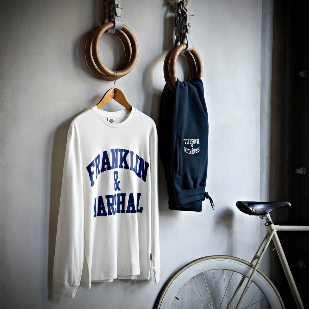 フランクリン&マーシャルのインスタグラム：「FRANKLIN & MARSHALL  FW2020 COLLECTION   Comfy enough to train yet stylish enough to go outside	  #franklinandmarshall #newcollection #trousers #sweatshirt」