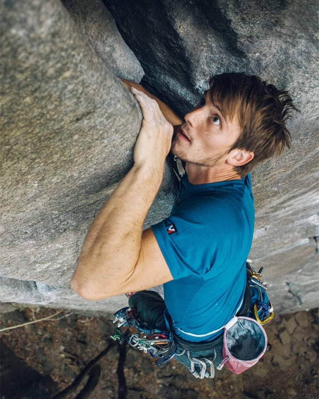 のインスタグラム：「Piedmont crack climbing for @nilsfavre. Take a look at the story of a 4 days climbing trip for Nils and a couple of Millet friends on our IGTV.  📷 @matt_georges   #MilletRiseUp」