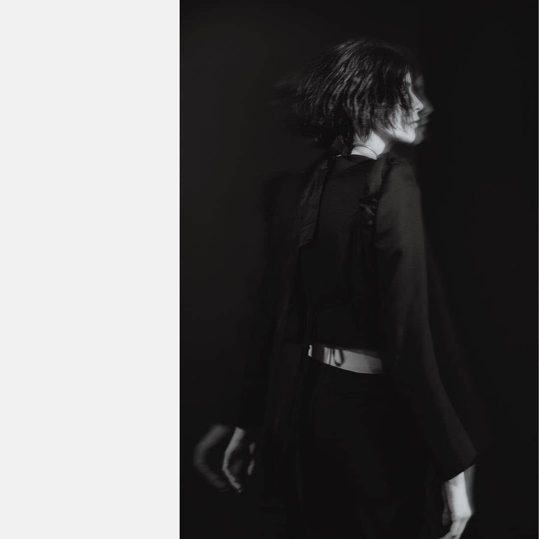 レクレルールのインスタグラム：「ANN DEMEULEMEESTER FW20 Discover new arrivals in stores and on leclaireur.com  #Leclaireur #LeclaireurSevigne #conceptstore #womenfashion #AnnDemeulemeester #fw20」
