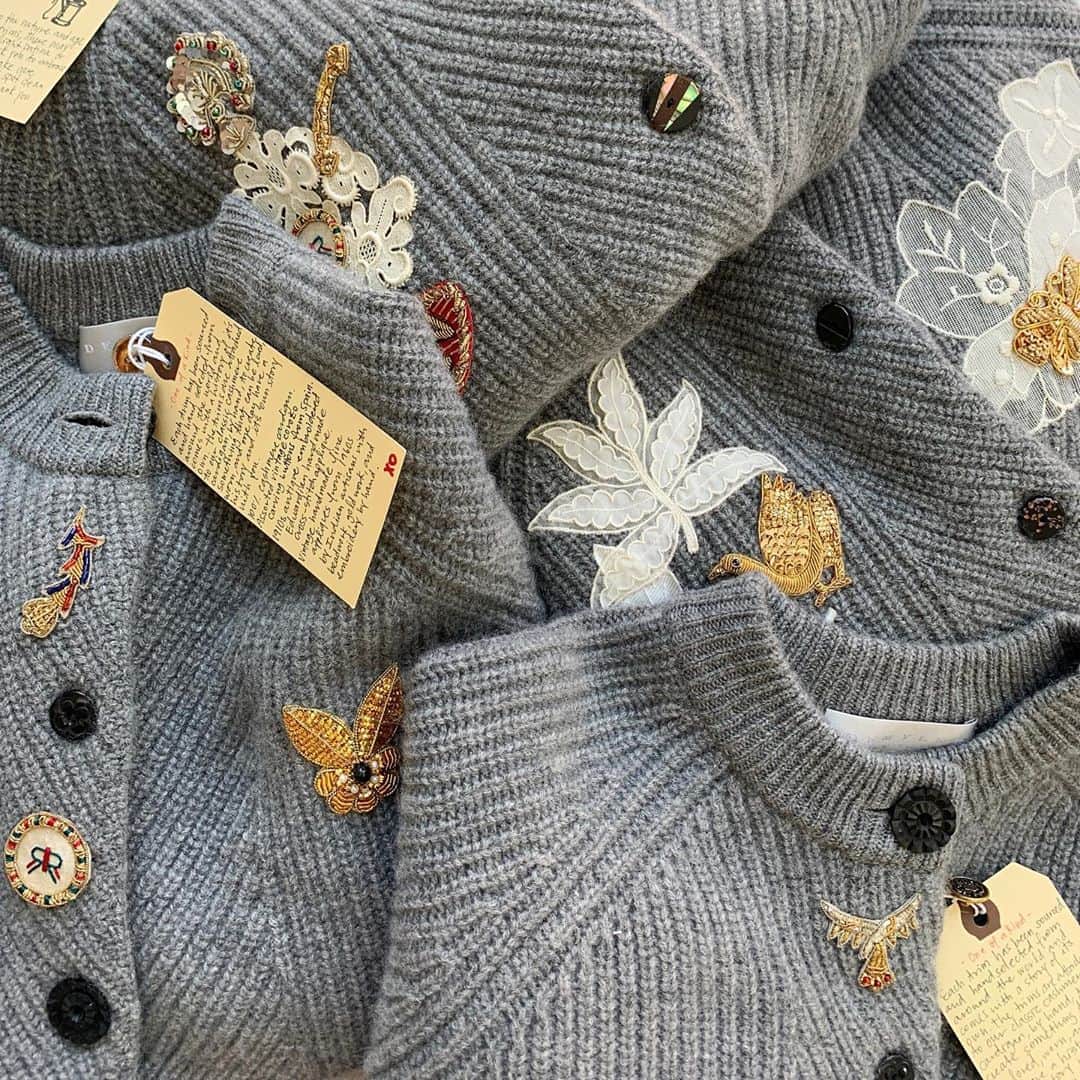 のインスタグラム：「Pieces for our One-Of-A-Kind Cardigans originate from places including India, the US, England, France, and Spain, and all come with a history of their own. Some even date back to the 1800s. On the handwritten tags, there is a brief history and description of the trims that were used to create that specific one-of-a-kind cardigan.🤍🇯🇵 Available exclusively in-store at our Futakotamagawa shop & all Ron Herman Japan locations. Read the feature • Link in bio. #OneOfAKind #cardigans #japanexclusive #vintage #antique #handsewn #handmade #cashmere #artisan #applique #buttons」