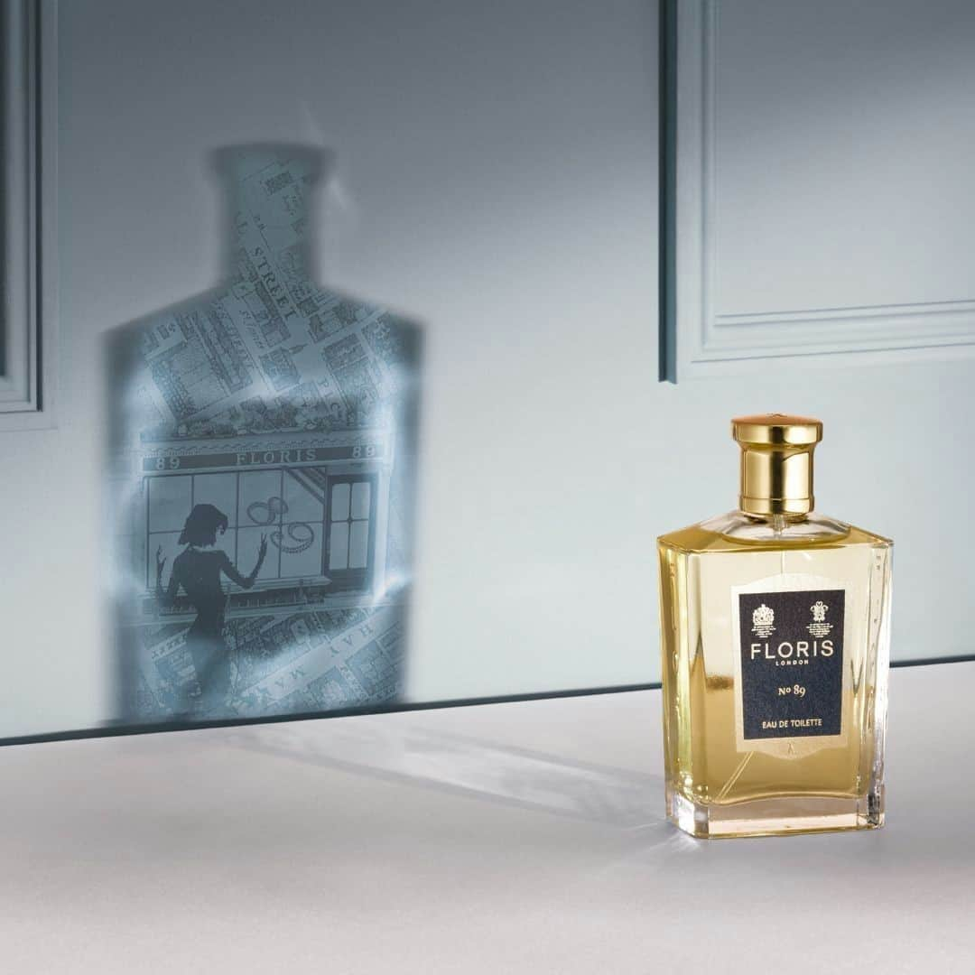 フローリスさんのインスタグラム写真 - (フローリスInstagram)「A classic elegant cologne of impeccable style and provenance, No. 89 Eau de Toilette has become an icon of the Floris men’s signature collection and has been the bestselling ‘house’ fragrance for many years.⠀ ⠀ #FlorisLondon #Icons #290Years #No89 #BritishPerfumery #BritishCraftsmanship #FamilyPerfumers #Perfumery #LuxuryFragrance #RoyalWarrant #JamesBond #IanFlemming」10月12日 16時16分 - florislondon