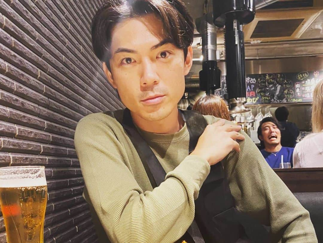 お兄ちゃんさんのインスタグラム写真 - (お兄ちゃんInstagram)「久々に瀬下と飲めた🍻 最高に楽しかった😊 ホンマ同期はありがたい存在です！ そして、安定のたけだバーベキューと、うえちゃん♪♪ ありがとうございました！  #天竺鼠 #瀬下 #バーベキュー芸人 #たけだバーベキュー #ディズニーランド芸人 #うえちゃん #ビタミンＳ #ビタミンＳお兄ちゃん」10月12日 16時32分 - oniichan0715