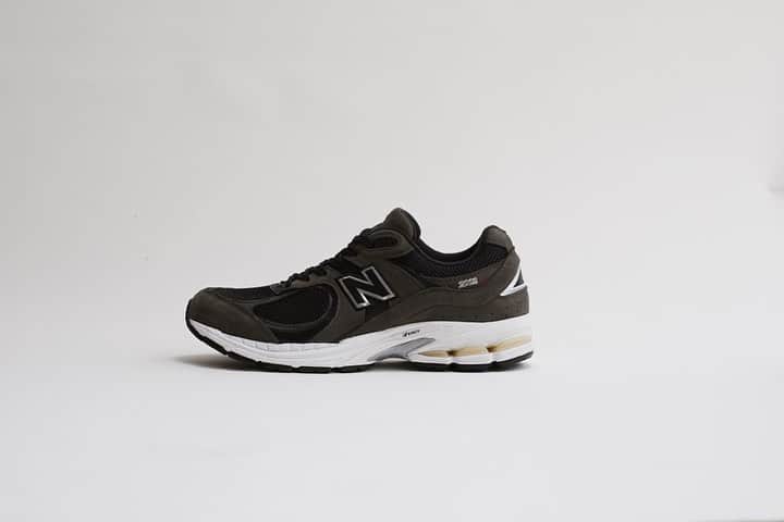 ABC-MART Grand Stageさんのインスタグラム写真 - (ABC-MART Grand StageInstagram)「. <10/16　(FRI) 　Release>  NEW BALANCE ML2002RB  BLACK(B) ￥16,000+tax  https://gs.abc-mart.net/feature/3534/ ※Grand Stage ONLINE STORE　WEB抽選受付開始　 10/12（MON）10：00　～　10/14（WED)　11：59  #abcmart #abcマート #abcgs #nb #newbalance #ニューバランス #ml2002r #ml2002ra  #ml2002rb」10月12日 16時44分 - abcmart_grandstage
