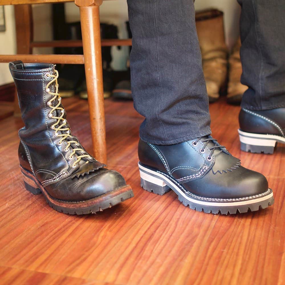 のインスタグラム：「My WESCO! “Jobmaster” 店頭サンプルを参考にご注文頂いていたブラックタイドメインレザーの"Jobmaster"。 こちらのお客さんはこれでWESCOブーツ4足目！ 丈は標準の10"インチハイト、ソールはVibram#100とスタンダードを継承しつつ、且つグリーンのステッチやニッケルカラーのアイレット＆フックなどの個性も際立ちます！ 本日は久々に雨も上がった東京、そのまま履いて帰られました！ 仕上がるタイミングも計算通りでしたね！！ . ＊尚、WESCO恵比寿店は明日10/13(火)と明後日10/14(水)がお休みとなります。 お間違いのないよう、よろしくお願いします。 . https://wescojapan.blogspot.com/2020/10/my-wesco-jobmaster.html . #wesco #jobmaster #madeinusa🇺🇸 #oregon #scappoose #wescojapan #wescoebisu #wescosetagaya #wescokanazawa」