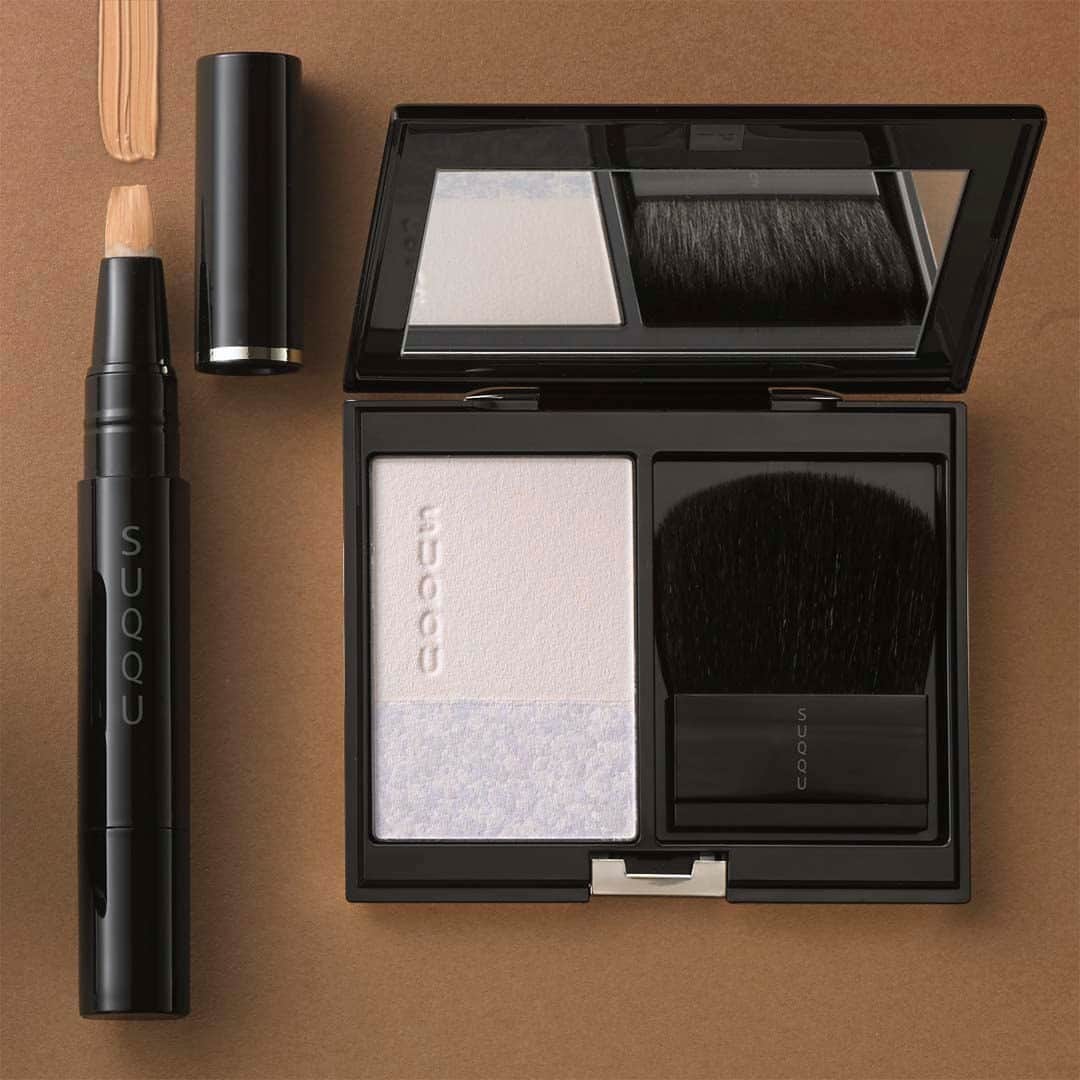 SUQQU公式Instgramアカウントさんのインスタグラム写真 - (SUQQU公式InstgramアカウントInstagram)「Grants instant coverage and radiance. The more you apply, the fresher your look. ･	RADIANT CREAM CONCEALER ･	RETOUCH PRESSED POWDER  カバーと輝きを一瞬で叶え、重ねるほどに清潔感のある艶肌印象へ。 ･	ラディアント クリーム コンシーラー ･	リタッチ プレスト パウダー  修飾瑕疵同時增添光澤，打造潔淨光采的美麗印象。 ・晶采淨妍遮瑕筆 ・晶采淨妍蜜粉餅  #SUQQU #スック #cosmetics #jbeauty #SUQQUbasemakeup #ラディアントクリームコンシーラー #リタッチプレストパウダー」10月12日 17時00分 - suqqu_official