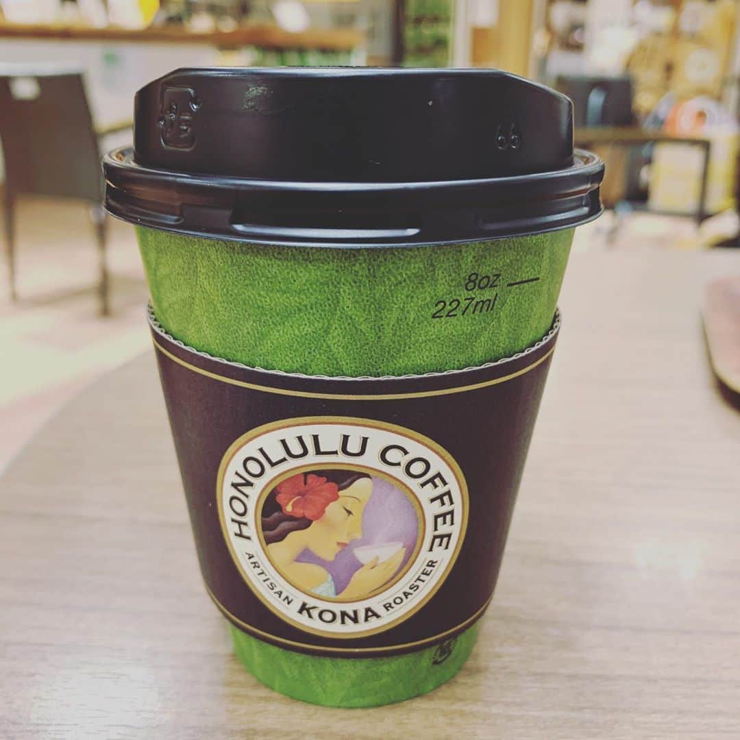 福井晶一さんのインスタグラム写真 - (福井晶一Instagram)「HONOLULU COFFEEのフレーバーコーヒーが好き！！  #honolulucoffee  #フレーバーコーヒー」10月12日 17時19分 - shoichi.fukui