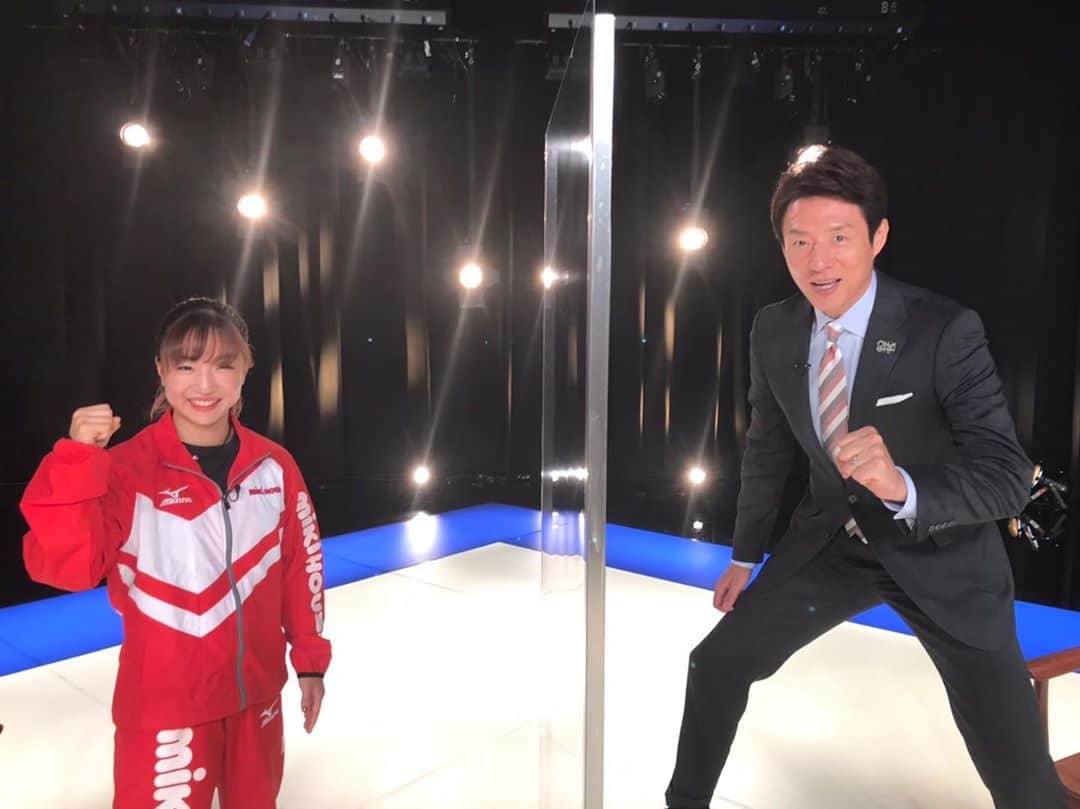 テレビ朝日「体操」のインスタグラム：「今夜の #報ステスポーツ 特集は #体操 #寺本明日香 選手🤸‍♀️  今年2月、左アキレス腱断裂 元のパフォーマンスをするには 1年かかるという大怪我  #東京五輪 絶望かと思われた中で復帰  怪我を経て、今思うこととは… #松岡修造 が話を聞きました❗️  今夜、番組後半で🙌」