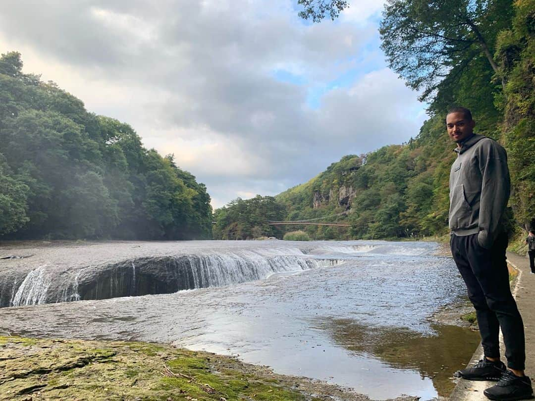 ケンブリッジ飛鳥のインスタグラム：「のんびりと🏞」