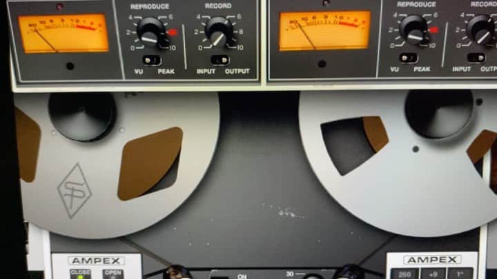 浅田信一のインスタグラム：「Mastering👂」