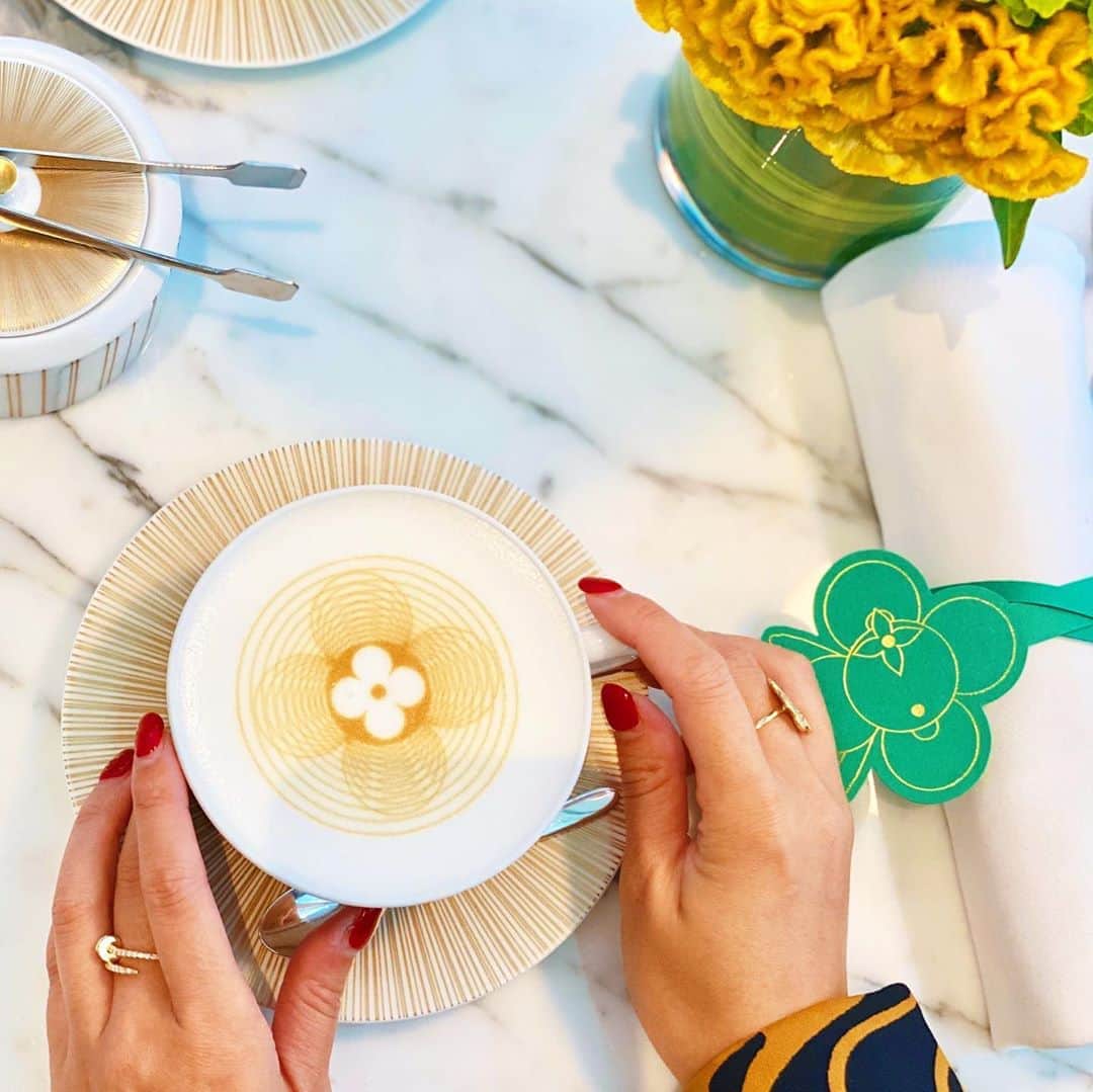 梅谷安里のグルメインスタ