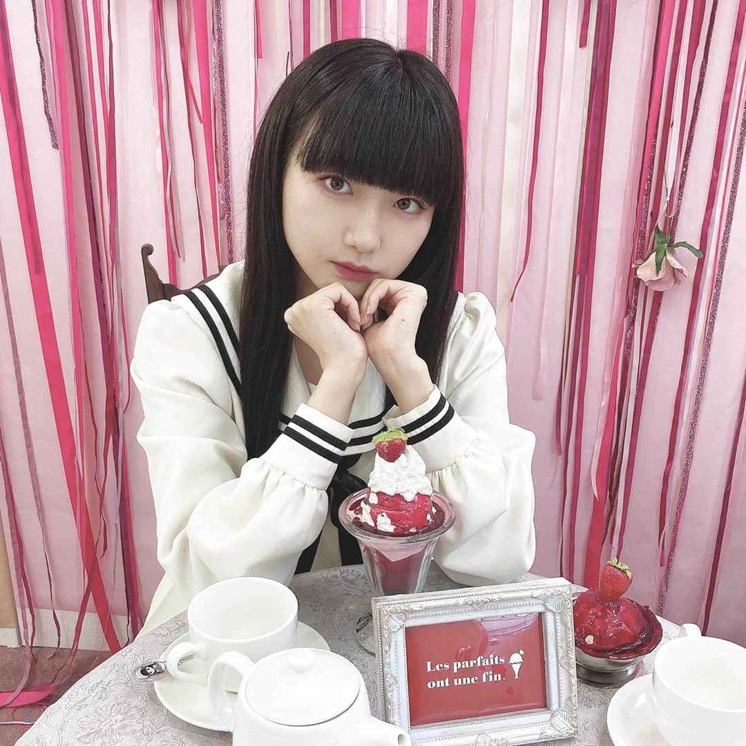 しらいちゃんのインスタグラム：「#パフェには終わりが来る」