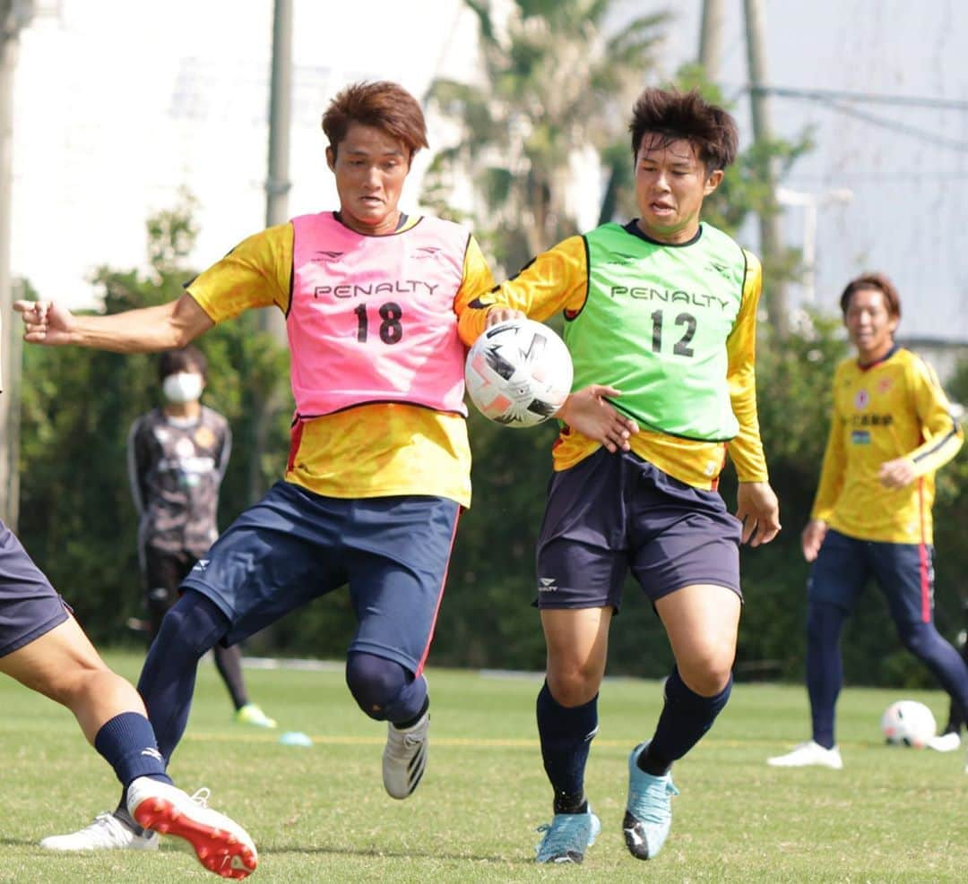 ギラヴァンツ北九州さんのインスタグラム写真 - (ギラヴァンツ北九州Instagram)「. 10/12 Training⚽️ . #ギラヴァンツ北九州 #ギラヴァンツ #北九州 #jリーグ #j2」10月12日 18時35分 - giravanz_kitakyushu