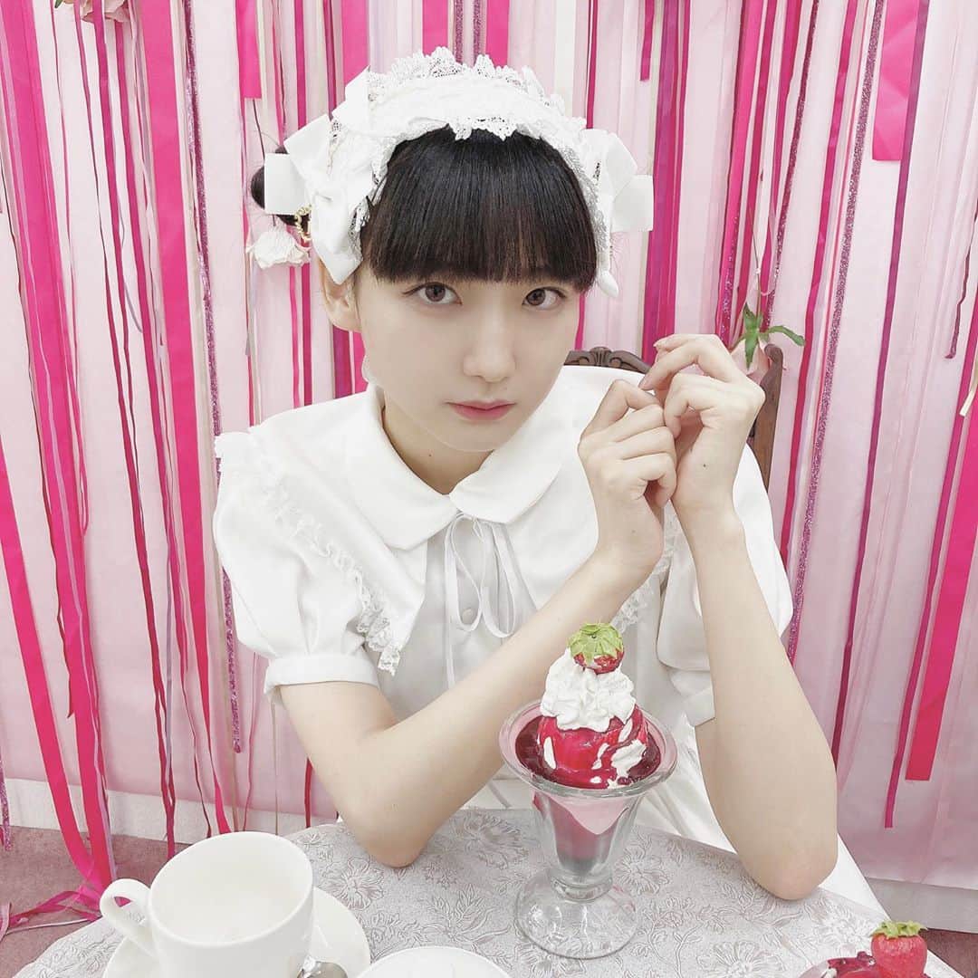 しらいちゃんのインスタグラム：「#パフェには終わりが来る」