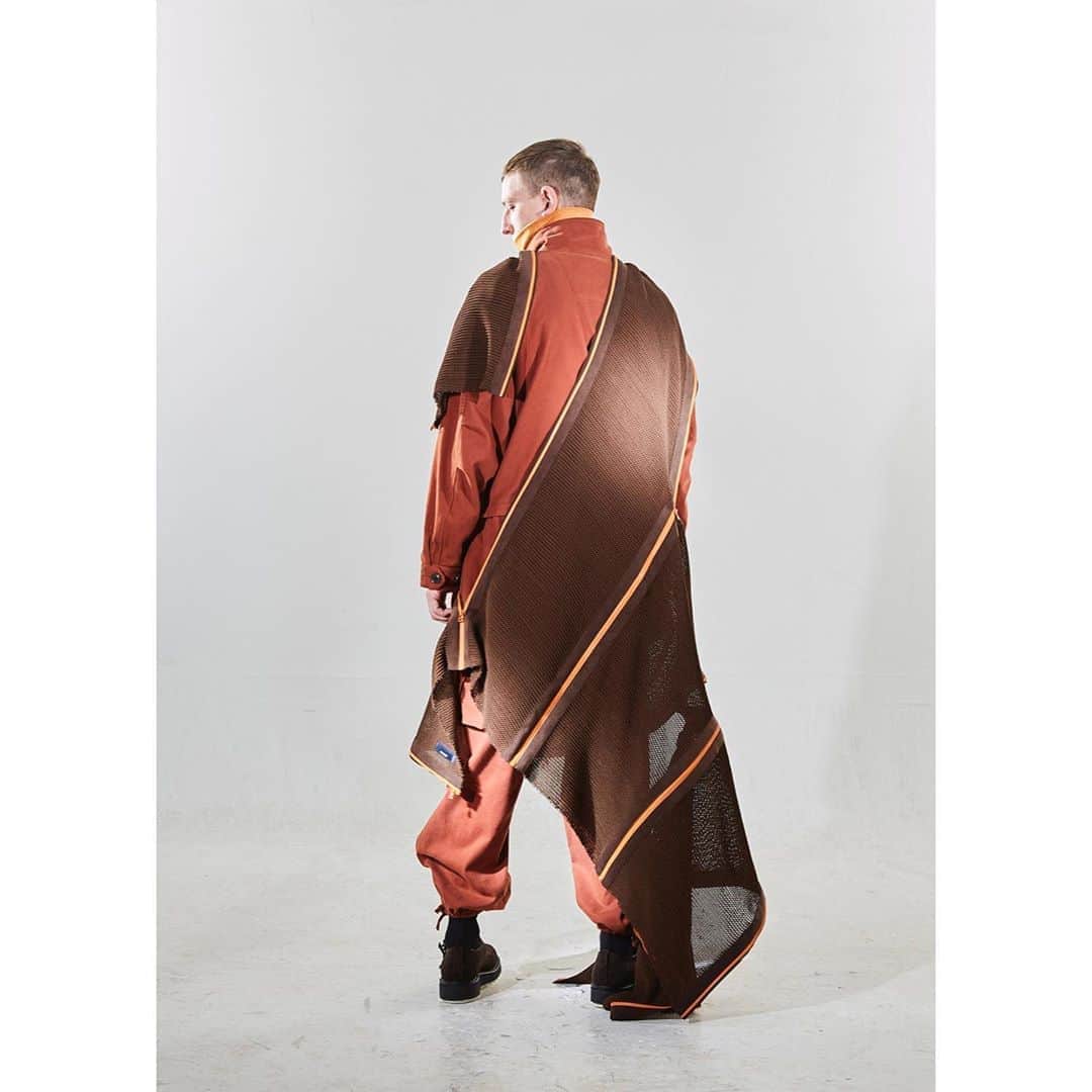 ミーンズワイルのインスタグラム：「[AW20 Error]   Photo: TOSHIO OHNO  @ph_o.h.n.o  Styling: MASATAKA HATTORI  @masataka_hattori Hair: MASATO TSUCHIYA @masatotsuchiya」