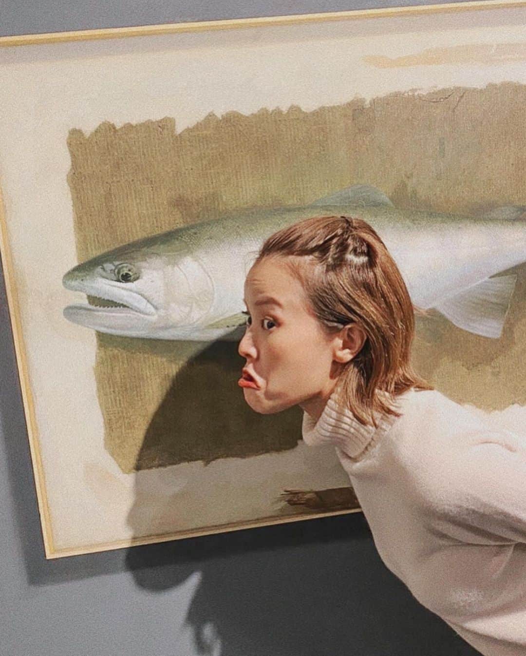 MiracleVellMagicさんのインスタグラム写真 - (MiracleVellMagicInstagram)「ベル流トリックアート美術館の楽しみ方。🤡 When I see a painting, I just... become one of them.」10月12日 19時04分 - miraclevellmagic