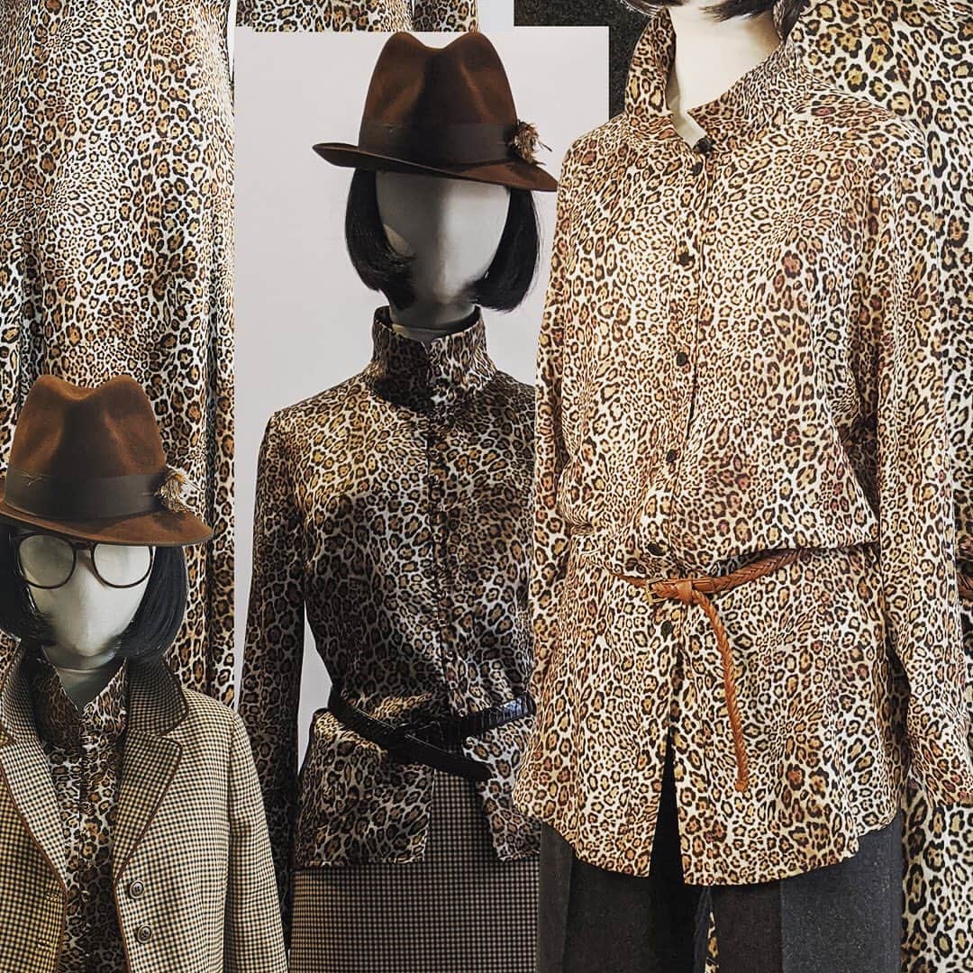 キャロライン チャールズのインスタグラム：「Our seasonal favourites for AW20. Classic British additions to create layering options.  #aw20 #autumn #autumnwinter #newin #newarrivals #newcollection #britishfashion #luxuryfashion #ladieswear #ladiesfashion #animalprint #leopardprint #silk #wool #fashionstyle #fashionista #lifestyle #autumnfashion #autumnstyle」