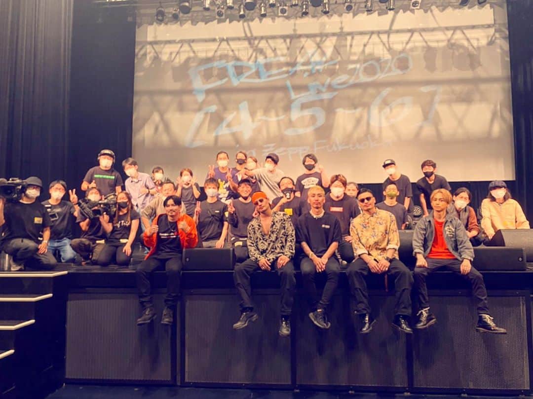 中垣悟のインスタグラム：「昨日はZepp Fukuokaにお越し頂いた皆様、オンライン配信で見てくれた皆様、サポートしてくださった関係者様、スタッフの皆様ありがとうございました。 . また次に向けて走り続けます。 次のライブは11/8、福岡ビートステーション。空けててね。 チケット詳細は追って！ . #FREAK福岡 #FREAK456」