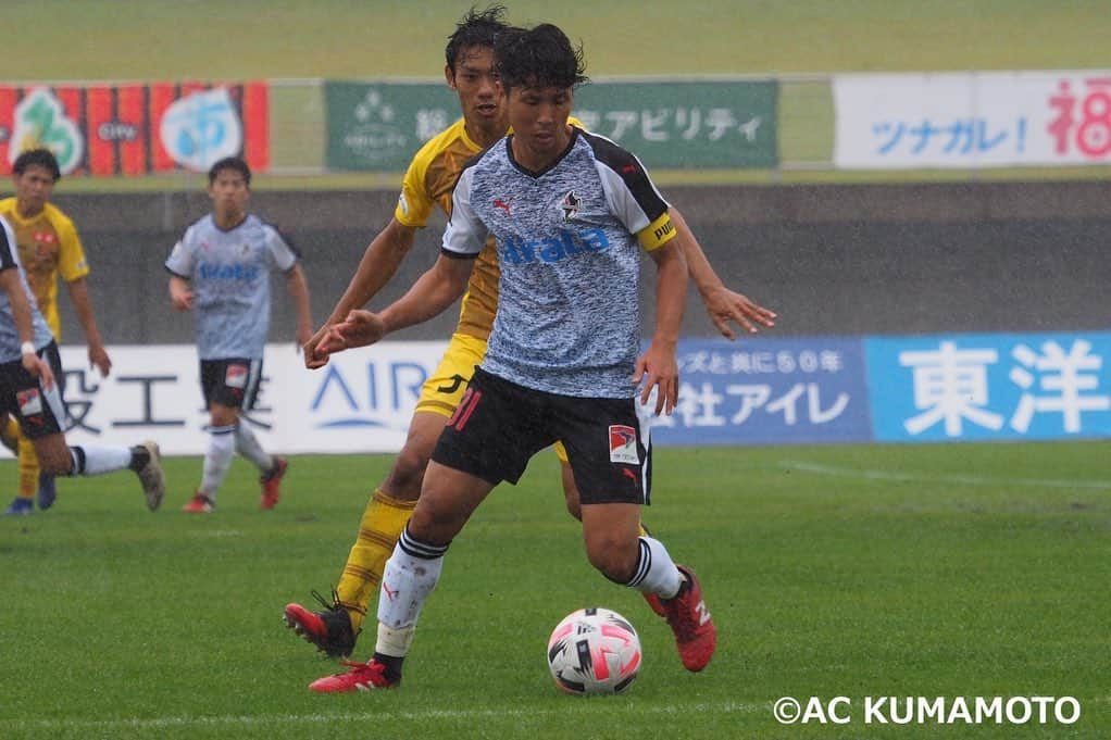 ROASSO KUMAMOTOさんのインスタグラム写真 - (ROASSO KUMAMOTOInstagram)「⚽️ ／ 10.11.SUN.第21節 VS 福島ユナイテッドFC フォトレポートPart① ＼ -----﻿ NEXT GAME﻿ 🗓 10.17.SAT ⏰ 13:00 KICK OFF﻿ 🆚 Y.S.C.C.横浜 🏟 ニッパツ三ツ沢球技場 📺 DAZN -----﻿ #ロアッソ熊本 ﻿ #2020シーズン ﻿ #繋続 #TSUNAGI﻿ #つなぎ  #2020の主役は誰だ  #河原創 #岡本知剛 #谷口海斗 #衛藤幹弥 #中原輝 #内山圭 #roasso﻿ #熊本﻿ #Jリーグ﻿ #jleague﻿ #サッカー﻿ #ゴール ﻿ #えがお健康スタジアム﻿ #感謝﻿ #いまできること﻿ #がんばろう日本﻿ #みんなで乗り越えよう ﻿ #jリーグにできること」10月12日 19時48分 - roassokumamoto_official