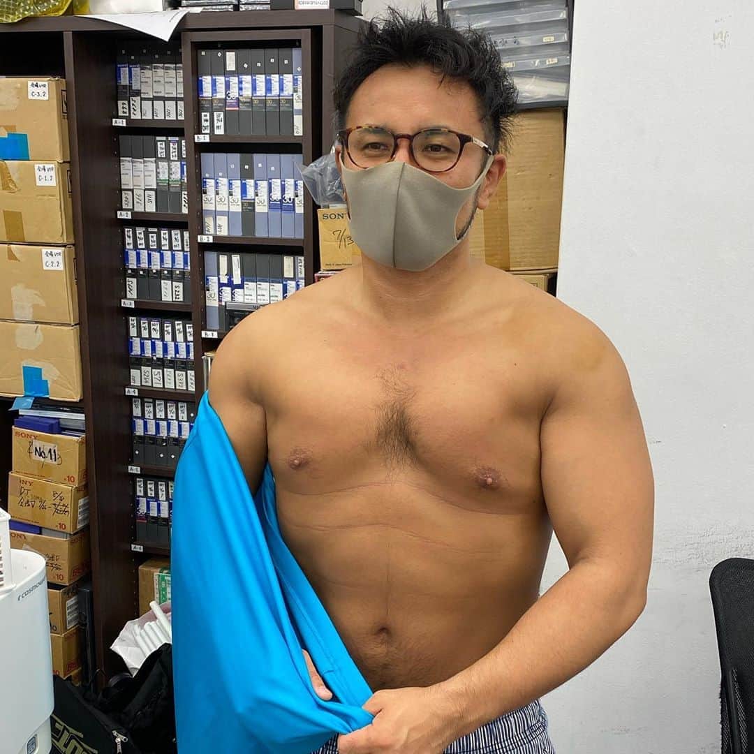 高木三四郎さんのインスタグラム写真 - (高木三四郎Instagram)「「暑いな、こりゃ」と言っていきなりシャツを脱ぎ出した今成夢人！ @yumehitoimanari」10月12日 19時43分 - t346fire