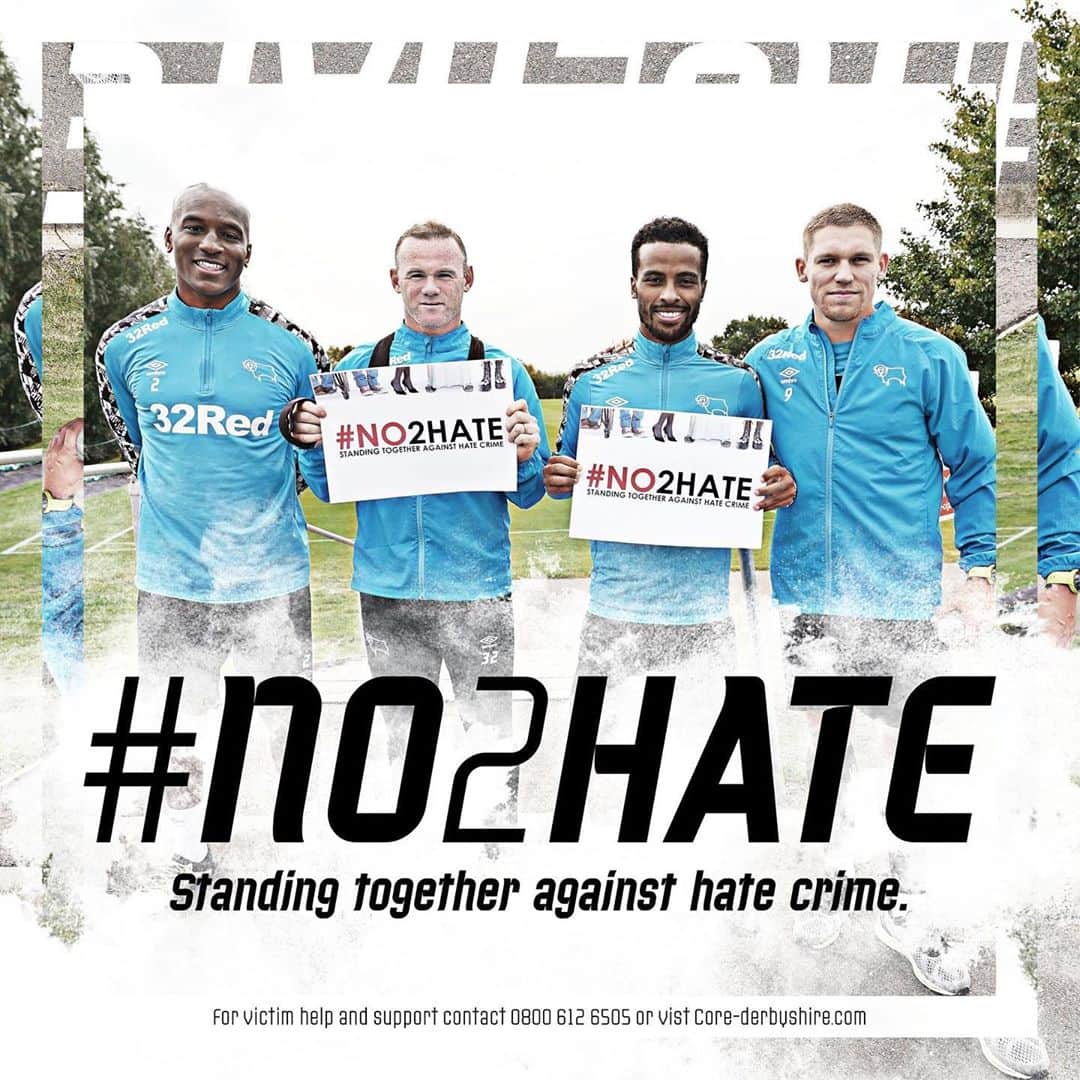 ウェイン・ルーニーのインスタグラム：「Standing together against Hate Crime during #NationalHCAW. 🤝💪#NO2HATE」