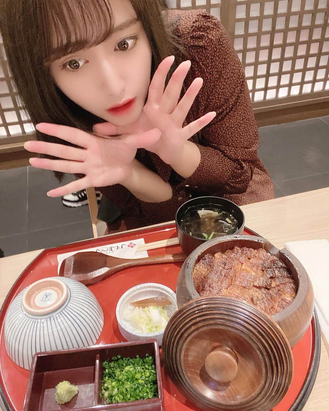 池田メルダさんのインスタグラム写真 - (池田メルダInstagram)「またひつまぶし食べたいまた名古屋に行きたい💭」10月12日 19時52分 - meruda__ikeda