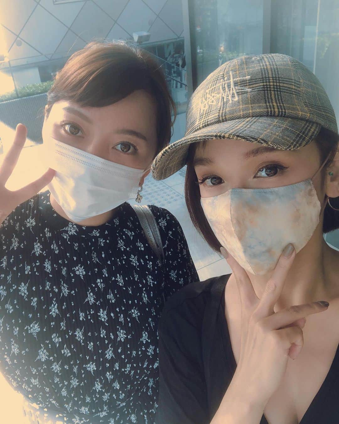 Soweluのインスタグラム：「ずっと会いたかったけど なかなか会えなかった友人アヤナに久しぶりに会えて 彼女が資格を取った介護の事とか うちのおばあちゃんの介護の事、 色んな大変さをすごく理解してくれてたくさん励まされました！ 本当ありがとう🙏 時間経つのがあっというまだったけどまたゆっくり会おうね🤎 @katoayana0412  ・ ・ #friend #respect  #love」