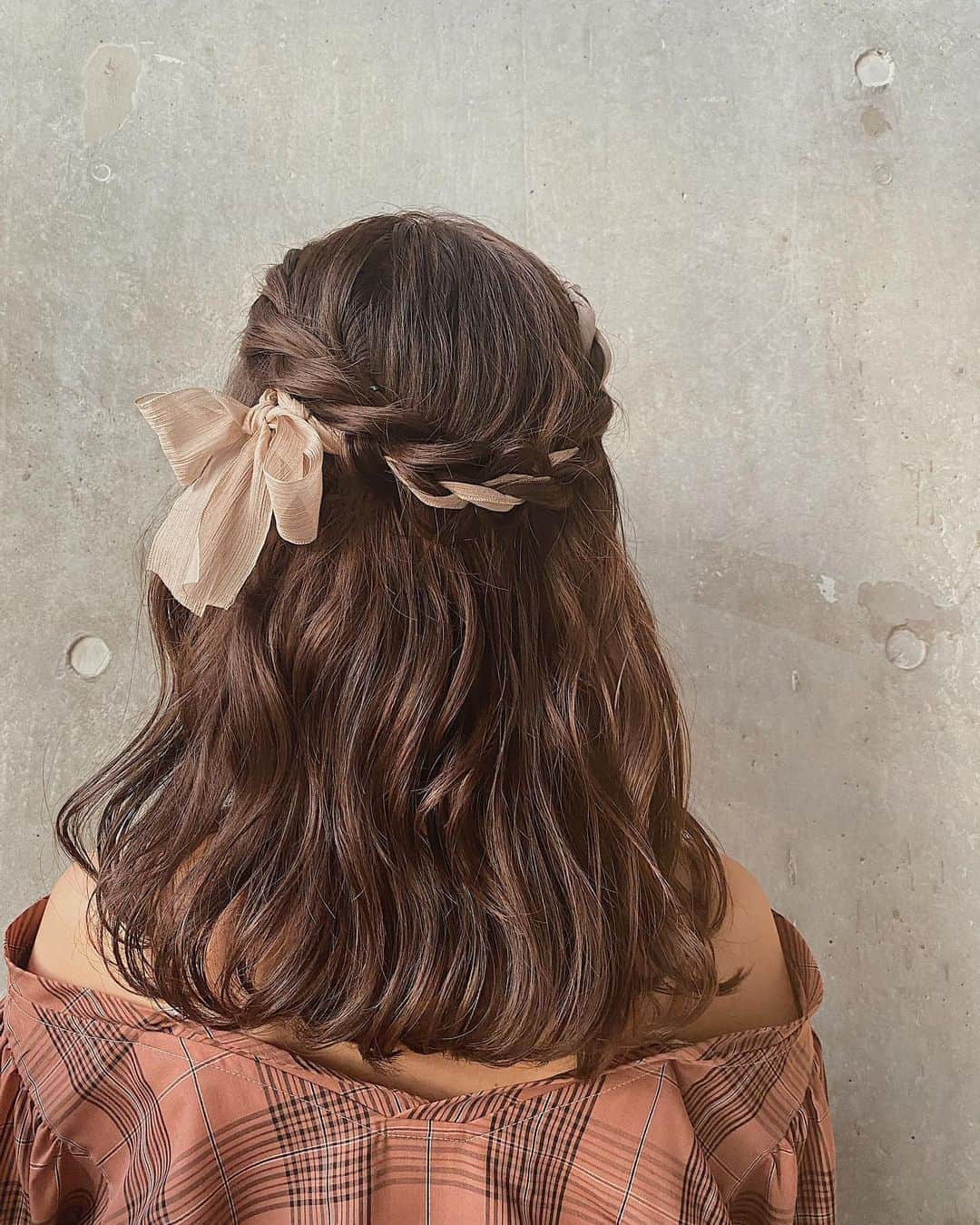 前田希美（まえのん）さんのインスタグラム写真 - (前田希美（まえのん）Instagram)「♡♡  #hairarrange #hairstyle #hairstyles  #ヘアアレンジ #リボンアレンジ  #ハーフアップアレンジ #ゆる巻きミディアム」10月12日 20時18分 - maeda_nozomi