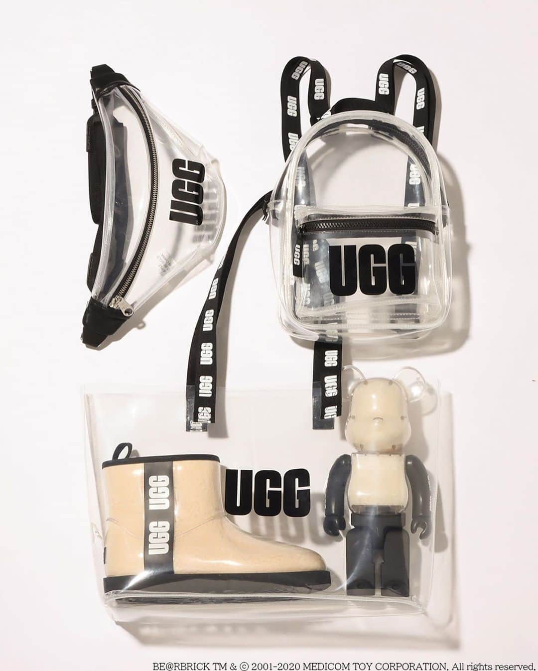 アトモスさんのインスタグラム写真 - (アトモスInstagram)「. 10/17(SAT)よりUGG®︎ Clear Collectionにフォーカスした"UGG®︎ × BE@RBRICK" 400%が登場。 10/7に発売した新作のUGG®︎ Classic Clear Miniにフックしたスペシャルデザインとなっており、クリアパーツにシープスキンを入れたトランスルーセント仕様。クリアミニの世界観を余す事なく表現し、両者の特製を活かした逸品に。 また同日10/17より同デザインのBE@RBRICK 100%をノベルティとして配布致します。是非この機会にお買い求め下さい。 ※¥15,000(税抜)以上のUGG®︎フットウェアお買い上げの方対象(アパレル、小物類は対象外)となります。 ※BE@RBRICK 400%は対象外となります。 ※限定数量となりますので配布次第終了となります。 . From 10/17 (SAT), 400% of "UGG®︎ × BE@RBRICK" focusing on UGG®︎ Clear Collection will be released. It has a special design hooked on the new UGG®︎ Classic Clear Mini released on 10/7, and is a translucent specification with sheepskin in the clear parts. A gem that fully expresses the world view of the clear mini and makes the best use of the special products of both. Also, from 10/17 on the same day, BE@RBRICK 100% with the same design will be distributed as a novelty. Please buy at this time. * Apparel and accessories are not eligible for purchases of UGG®︎ footwear over ¥ 15,000 (excluding tax).  * BE@RBRICK 400% is not applicable. * Limited quantity, so it will end as soon as it is distributed. . #atmos #atmosjapan #atmostokyo #uggatmos #ugg #medicomtoy #bearbrick #アトモス #アグ #アグアトモス」10月12日 20時21分 - atmos_japan