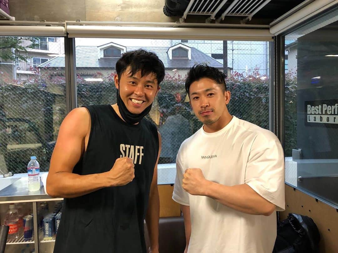 北島康介さんのインスタグラム写真 - (北島康介Instagram)「. . . ボディビルダーのレジェンドと🏋🏾 @kingyuasa   モチベーション上がりましたw 意味分からないけどw  #bestperformancelaboratory #performbetterjapan #training #workout #keepgoing #筋トレ #ボディービルダー #レジェンド #キング　#同世代」10月12日 20時30分 - kosuke5890