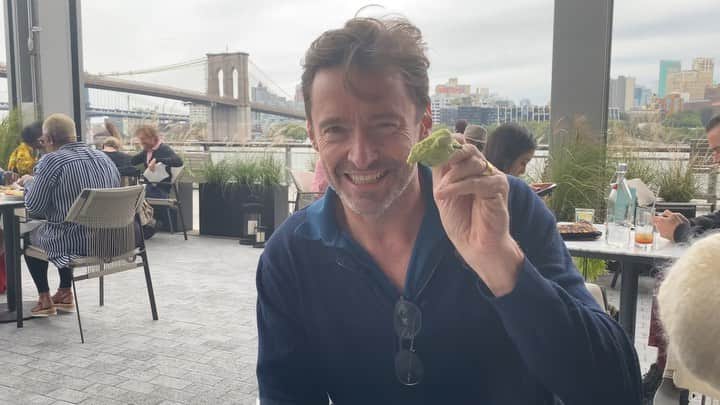 ヒュー・ジャックマンのインスタグラム：「🍰」