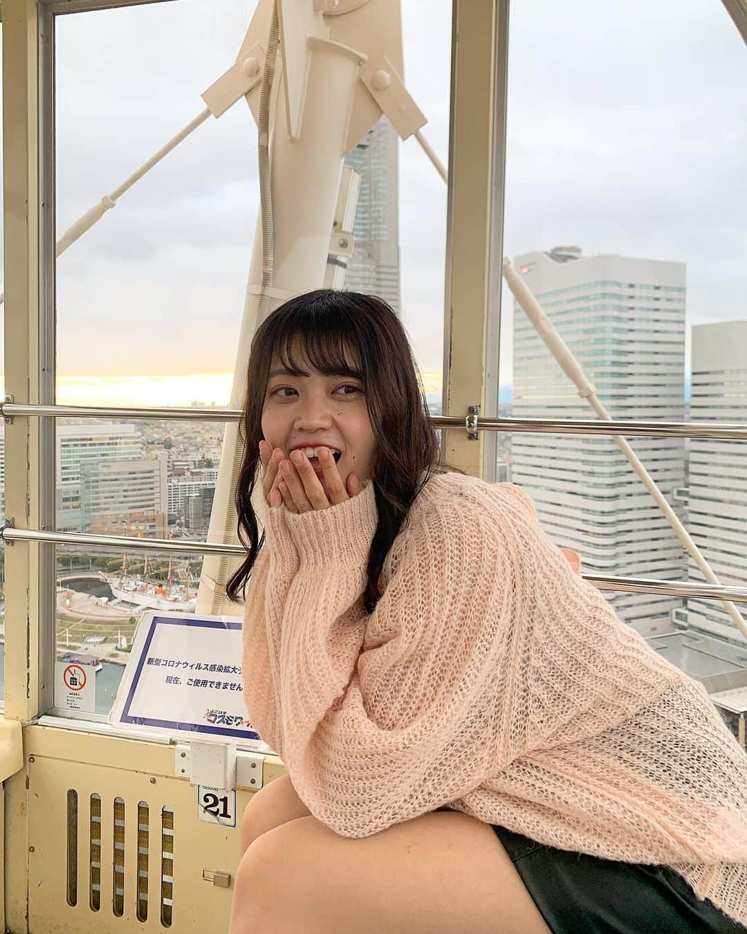 牧野莉奈のインスタグラム：「観覧車から見る夕陽すてきすぎた🎡♡」