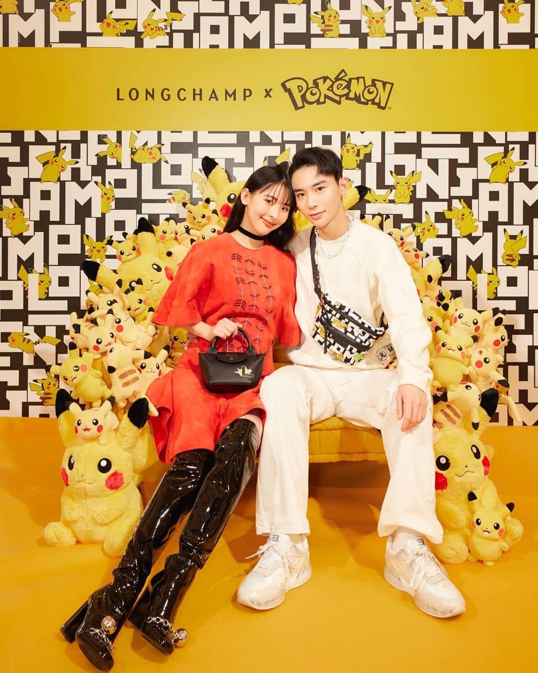 Longchampのインスタグラム：「@michopa1030, @mi0306chi and @yooshiakiii and catching Pokémon, and wearing one of the bags from our new Longchamp x Pokémon collection.   #LongchampXPokemon #Longchamp #Pokemon  #Pikachu」