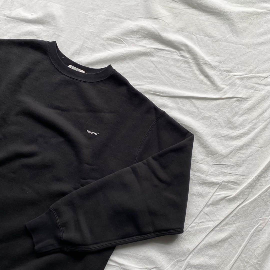 ジムフレックスのインスタグラム：「Our new Clawson Sweatshirt is crafted from quality Jacquard Terry Cotton that's been garment washed for a unique colour and lived-in feel. Available in three colours.⁠ ⁠ Shop from the link in our bio.⁠ ⁠ 📷 : @to_oo_xx⁠」