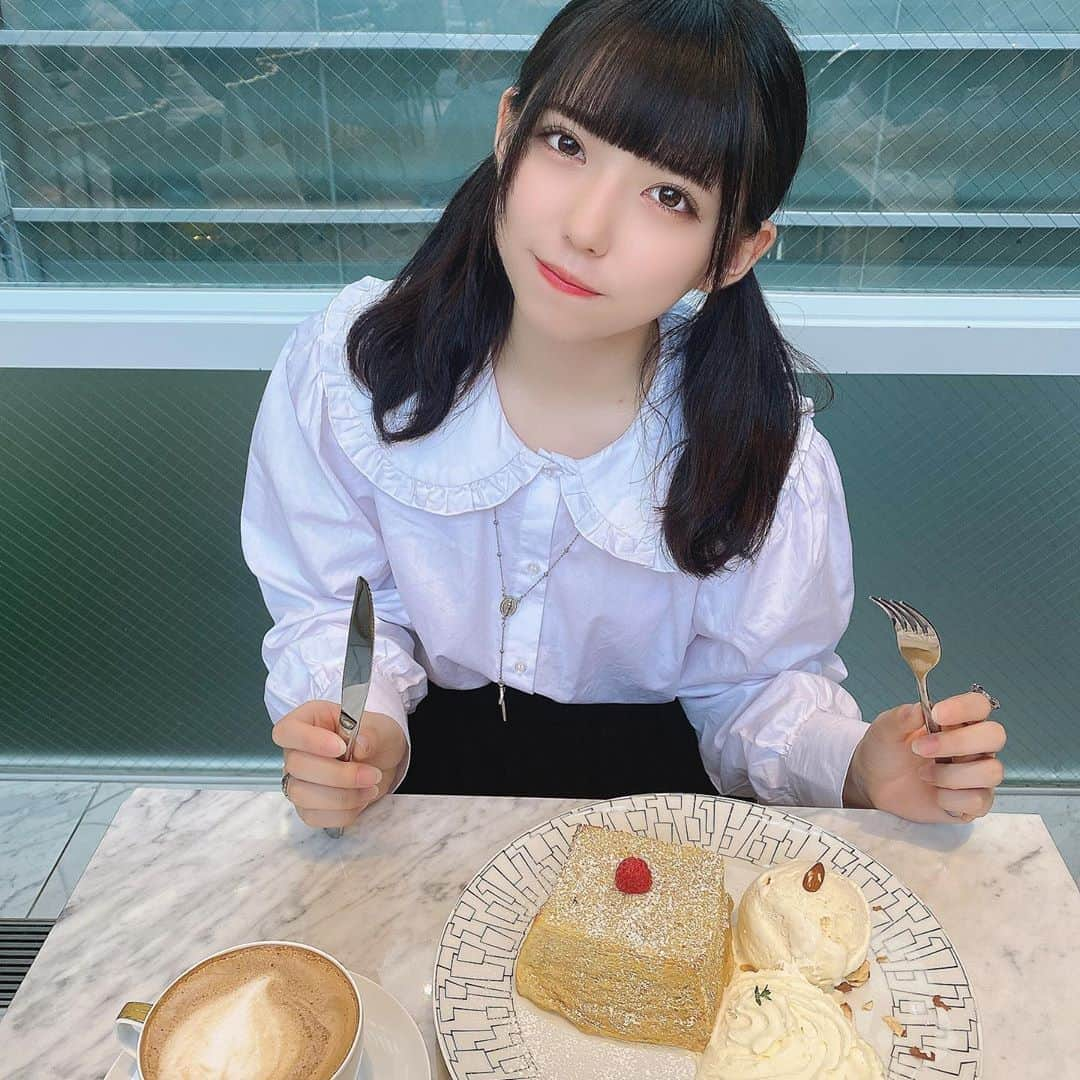 吉田芽梨奈さんのインスタグラム写真 - (吉田芽梨奈Instagram)「おしゃんなカフェにいきました😸」10月12日 21時22分 - teratera_merina