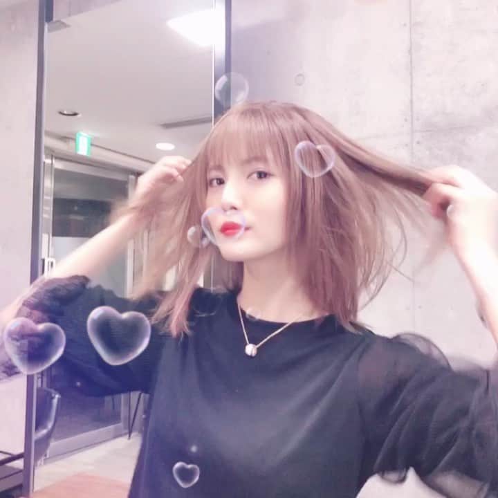 美沙玲奈のインスタグラム：「おばけになってもスキだよっ👻💚  #美容室 #ヘアカラー #ヘアカット #表参道」